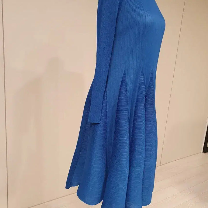 [BUNJANG] Blue Pleated Long Sleeve Dress / 블루 플리츠 롱 슬리브 원피스