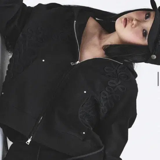 [BUNJANG] Recito Napoleon Hooded Zip-up Black / 새상품 레씨토 나폴레옹 후드집업 블랙