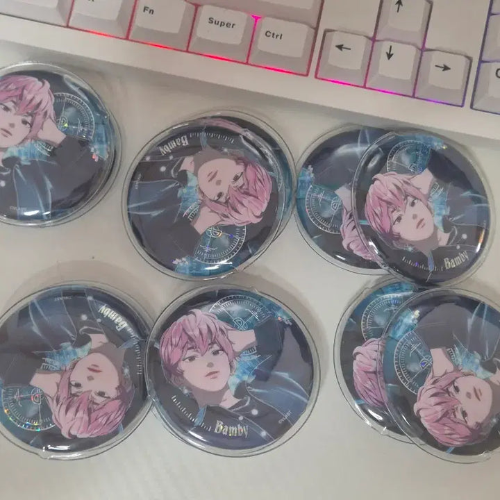 [BUNJANG] PlaYve Black Bambi Can Badge Set / 플레이브 캔뱃지 흑밤비 판매