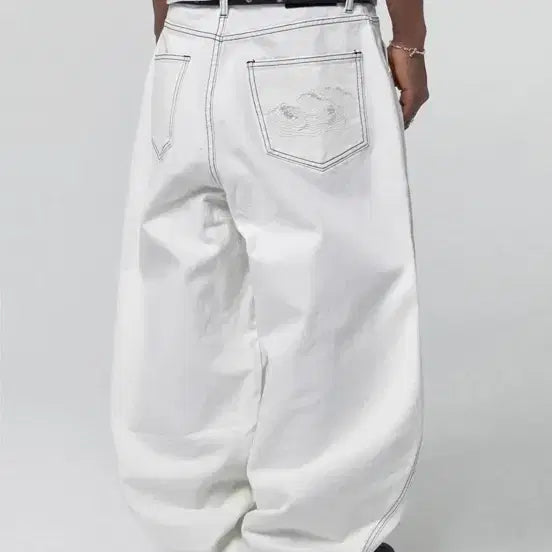 [BUNJANG] Suede Contour Pocket Denim [White] / 스웨이드CONTOUR POCKET DENIM [WHITE]