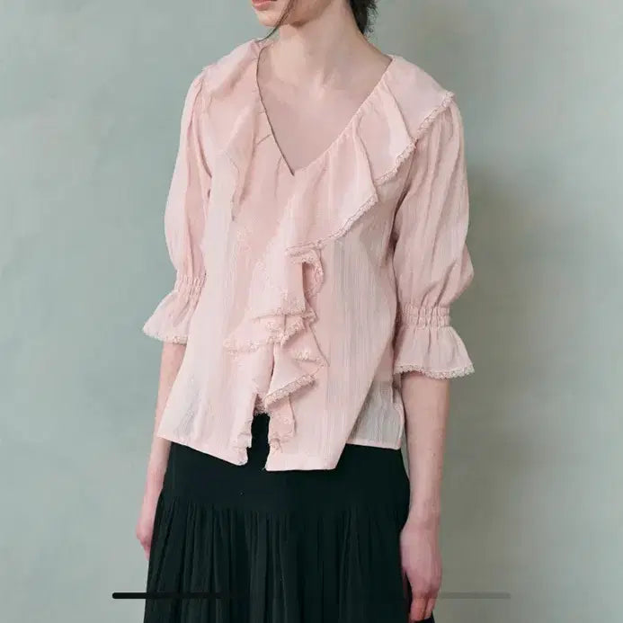 [BUNJANG] Renina Amelie Frill Puff Blouse / 르니나 아멜리 프릴 퍼프 블라우스