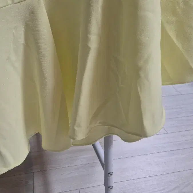 [BUNJANG] Yellow Asymmetrical Hem Ruffle Skirt / 옐로우 언발 스커트