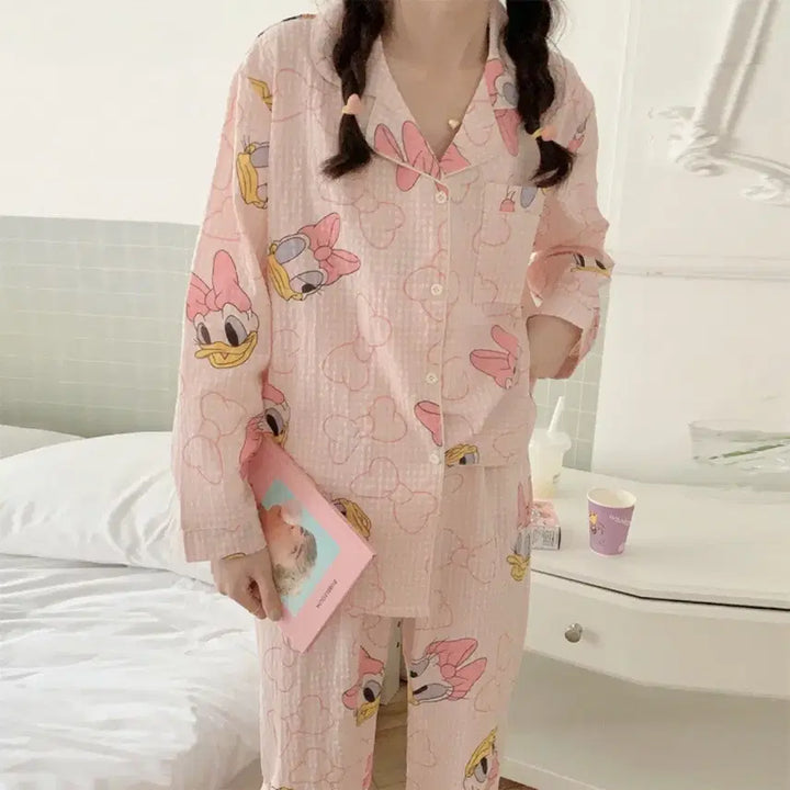 [BUNJANG] Daisy Duck Checkered Pajama Set - Pink / 귀여운 체크 데이지덕 핑크 파자마 세트