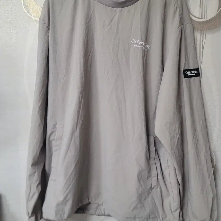[BUNJANG] Calvin Klein Performance Pullover L (105-110) / 캘빈클라인 퍼포먼스 풀오버 L사이즈 105~110