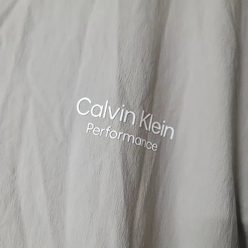 [BUNJANG] Calvin Klein Performance Pullover L (105-110) / 캘빈클라인 퍼포먼스 풀오버 L사이즈 105~110