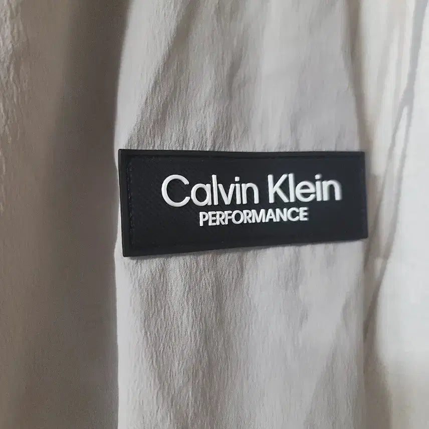 [BUNJANG] Calvin Klein Performance Pullover L (105-110) / 캘빈클라인 퍼포먼스 풀오버 L사이즈 105~110