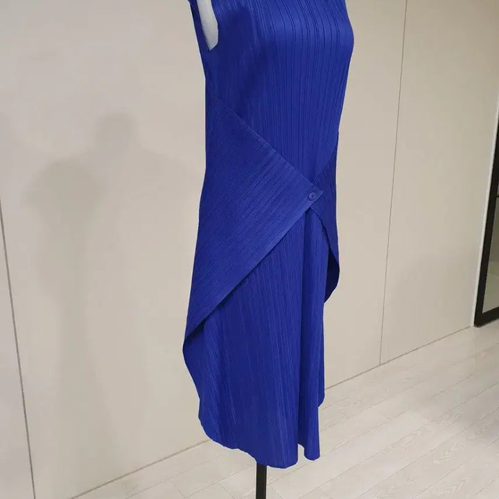 [BUNJANG] Pleated Sleeveless Dress - Blue / 플리츠 블루 민소매 원피스