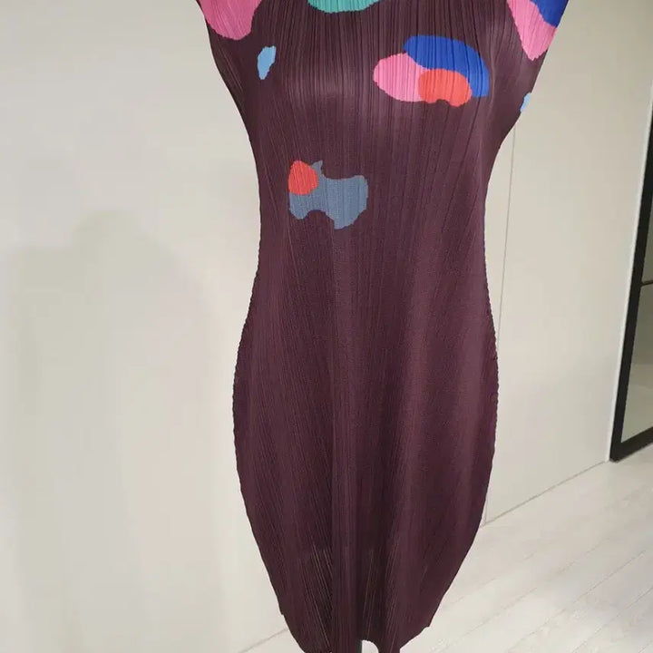 [BUNJANG] Pleated Pattern Sleeveless Midi Dress / 플리츠  패턴 민소매 원피스