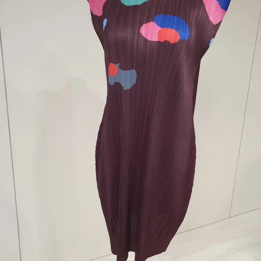 [BUNJANG] Pleated Pattern Sleeveless Midi Dress / 플리츠  패턴 민소매 원피스
