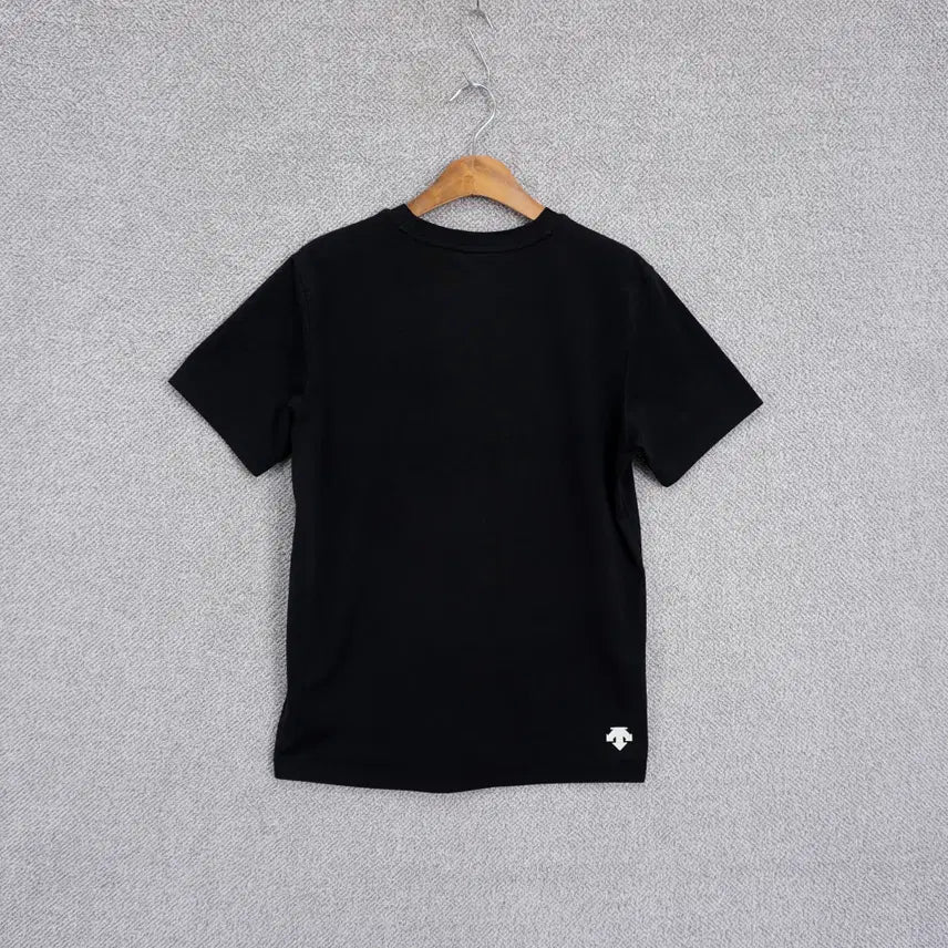 [BUNJANG] Descente Unisex Functional Printing Short Sleeve T-Shirt Size 95 / 데상트 공용 기능성 프린팅 반팔 티셔츠 95size