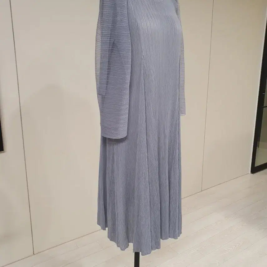 [BUNJANG] Pleated Long Dress and Short Cardigan Set / 플리츠 롱 원피스  숏 가디건 세트