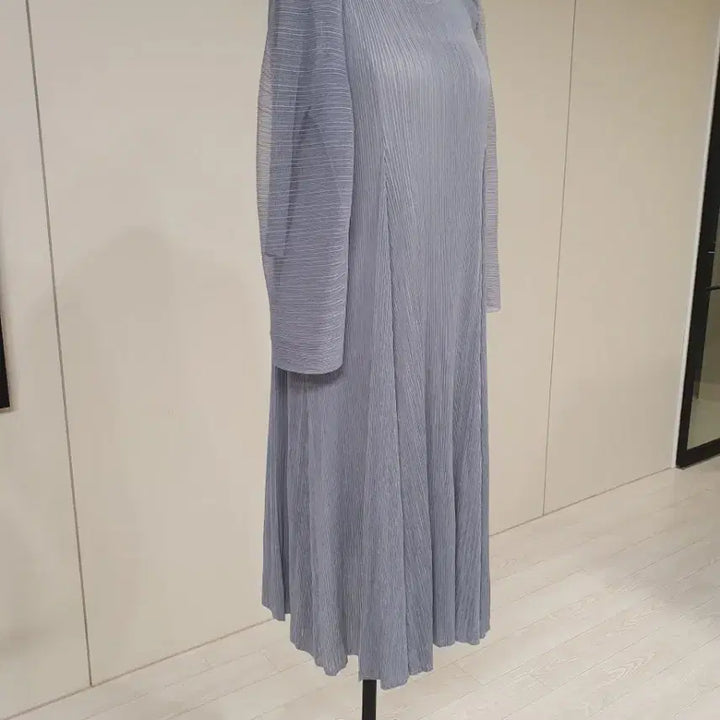[BUNJANG] Pleated Long Dress and Short Cardigan Set / 플리츠 롱 원피스  숏 가디건 세트