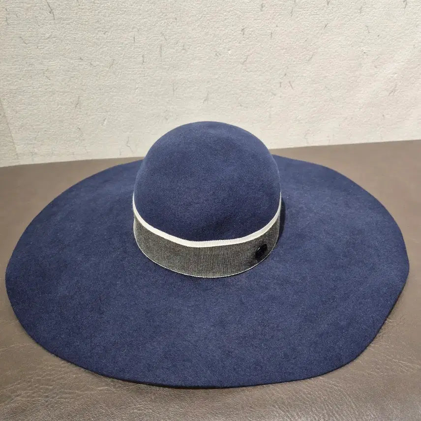 [BUNJANG] MICHEL Wide Brim Navy Floppy Hat / MICHEL 모자 챙 넓은 네이비 플로피햇