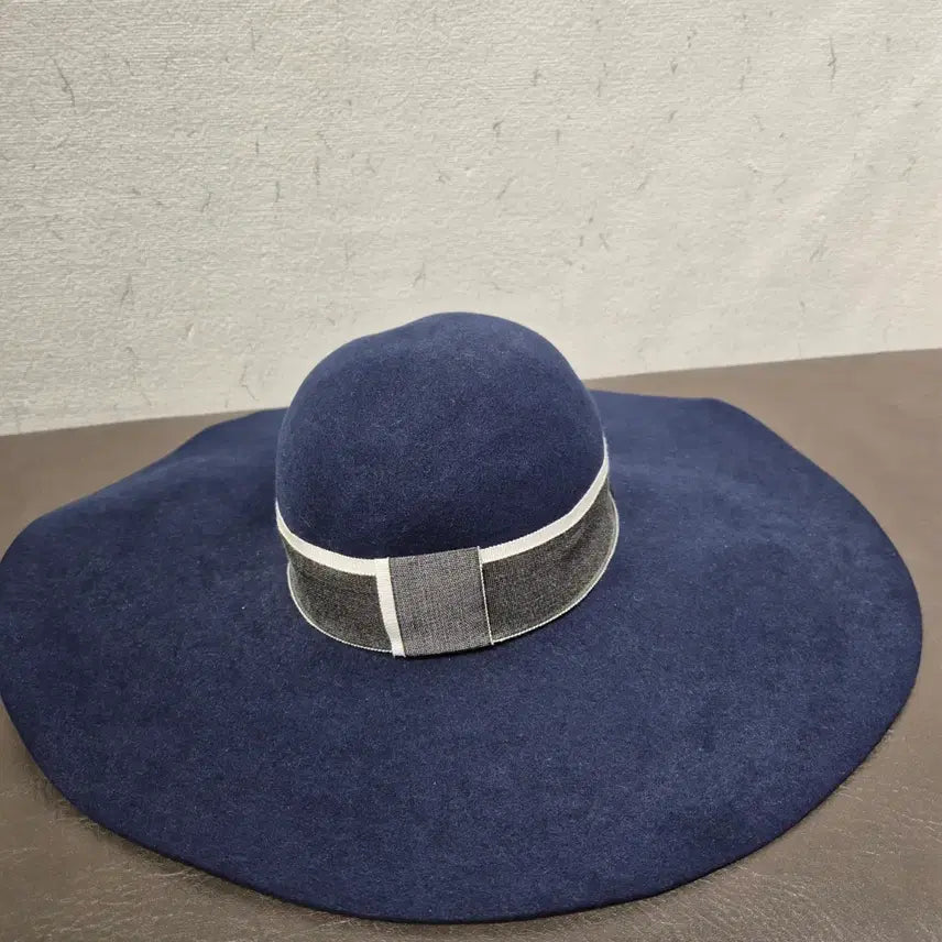 [BUNJANG] MICHEL Wide Brim Navy Floppy Hat / MICHEL 모자 챙 넓은 네이비 플로피햇