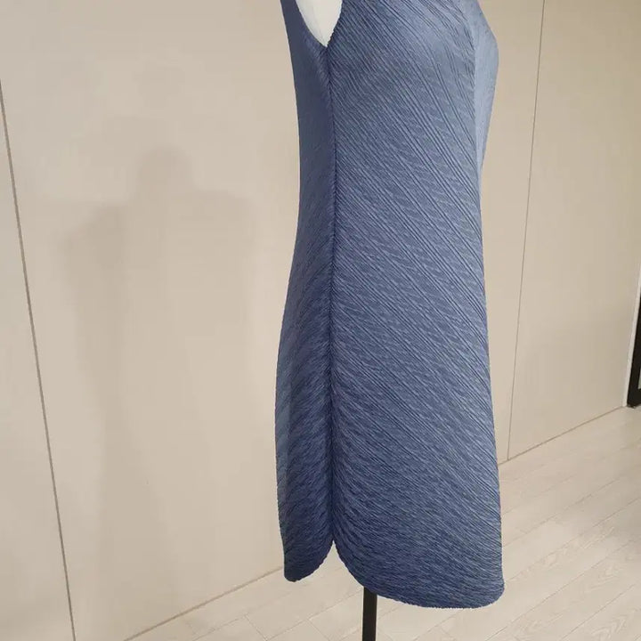[BUNJANG] Pleated Sleeveless Dress in Blue / 주름 플리츠 블루 민소매 원피스
