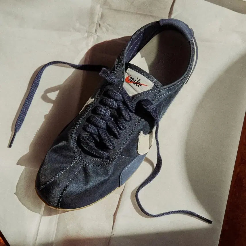 [BUNJANG] Nike WMNS Air Foamposite One Midnight Navy / 나이키 문 슈 OG W 미드나이트 네이비 240