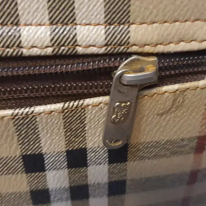 [BUNJANG] Burberry Vintage Check Crossbody Bag / 버버리 빈티지 체크 크로스백