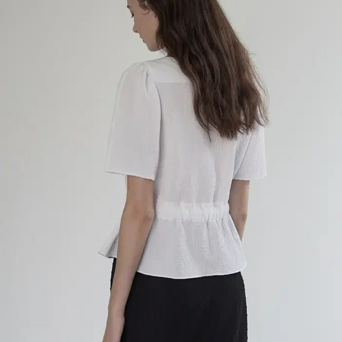[BUNJANG] Bemyamansion Crinkle Banding Top Square Neck Blouse / 비뮤즈맨션 크링클 밴딩 탑 스퀘어넥 블라우스