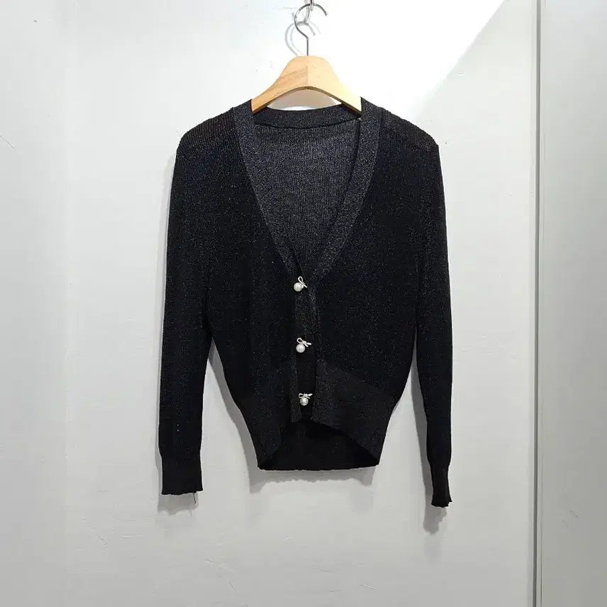 [BUNJANG] Glitter Black Ribbon Pearl Button Cardigan / 글리터 블랙 리본 진주 단추 가디건