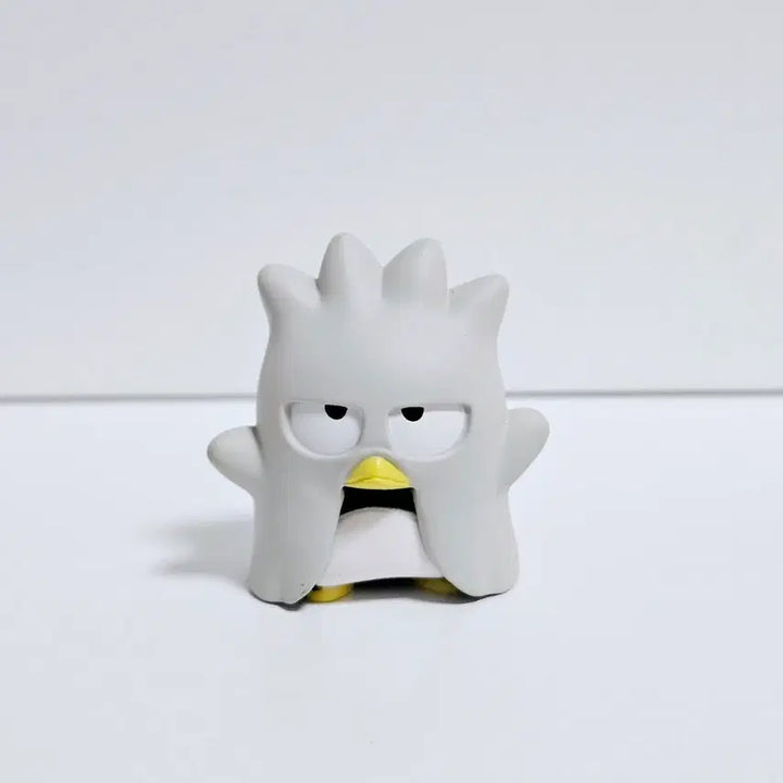 [BUNJANG] Sanrio Badtz-Maru Gacha Figure / 산리오 배드바츠마루 가챠 피규어