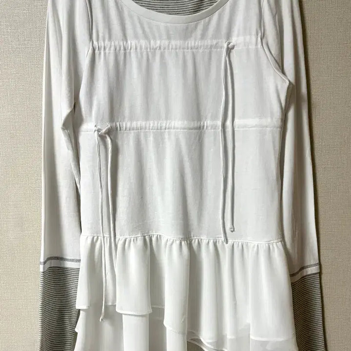 [BUNJANG] Duomo Layered Tail Ribbon Top White / 뚜오미오 LAYERED TAIL RIBBON TOP [WHITE] 2