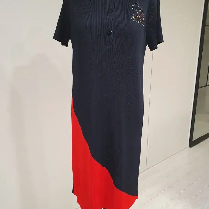 [BUNJANG] Colorblock Collar Knit Dress / 배색 카라넥 니트 원피스