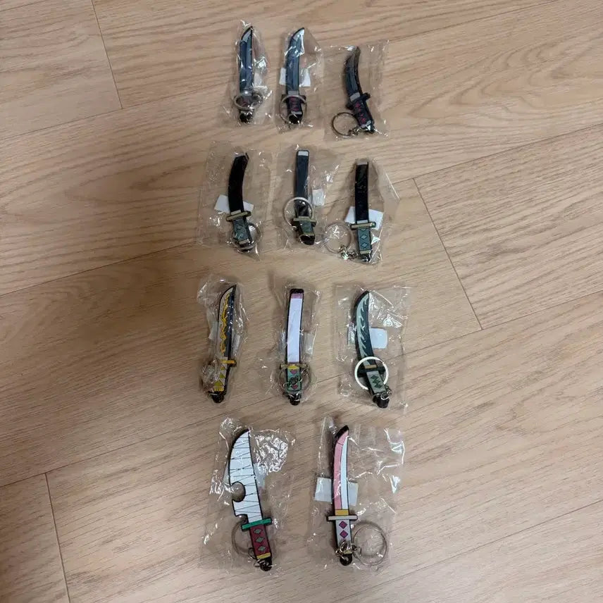 [BUNJANG] Demon Slayer Acrylic Keychain / 귀멸의 칼날 키링 판매