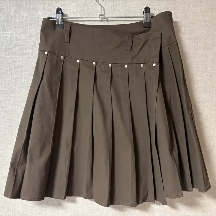 [BUNJANG] Binaryone Akoz Stutz Pleats Wrap Skirt Midi M / 바이너리원 아코즈 스터츠 플리츠 랩스커트 미디 M