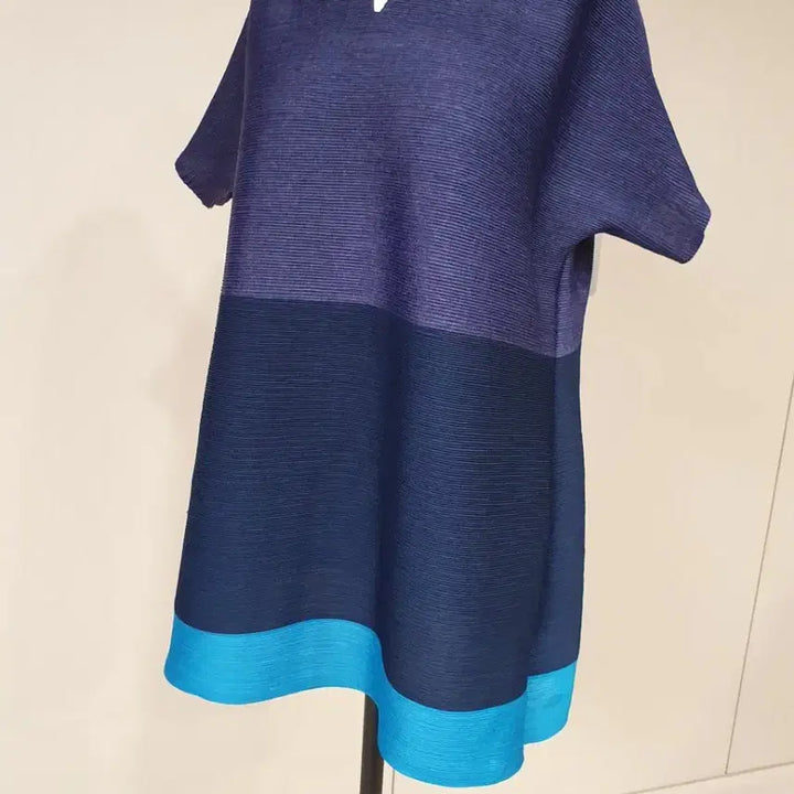 [BUNJANG] Yoitz Colorblock Pleated Short-Sleeve Blouse / 요이츠 배색 플리츠 반팔 블라우스