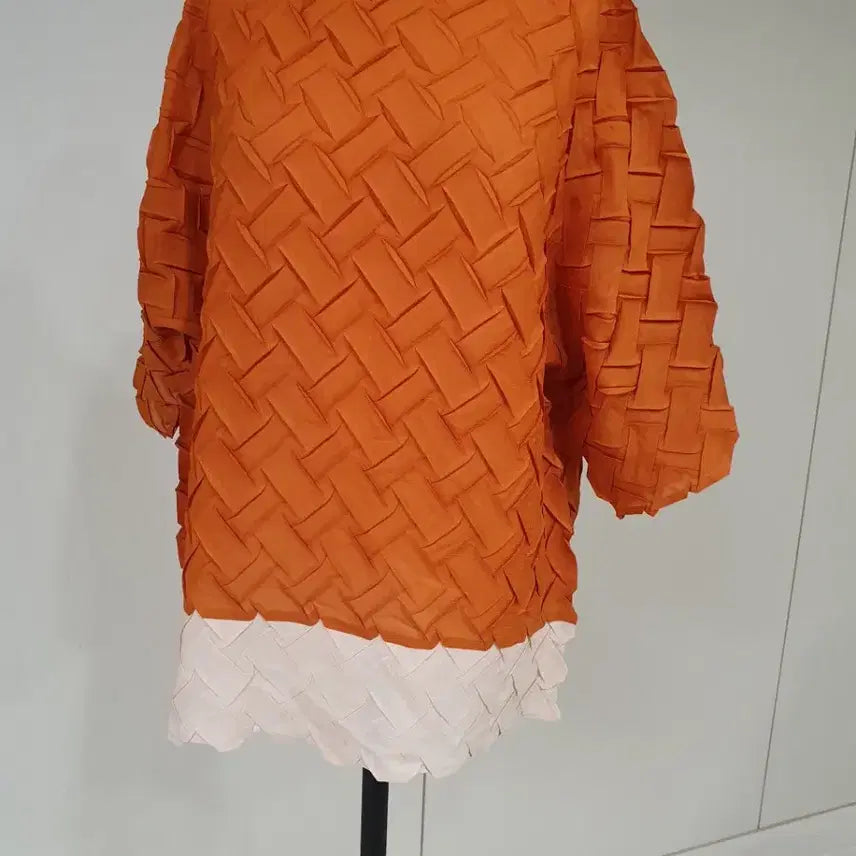 [BUNJANG] Wrinkled Orange Blouse - 7/8 Sleeve / 주름 오렌지색 블라우스 7부