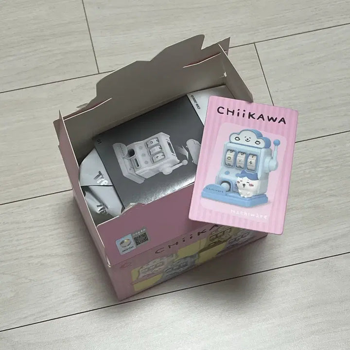 [SOLD OUT] 치이카와 룰렛 머신 피규어 (하치와레)
