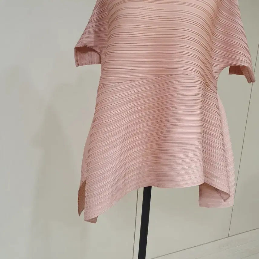 [BUNJANG] Pleated Short Sleeve Blouse - Pink / 플리츠 반팔 블라우스 핑크