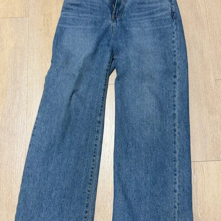 [BUNJANG] Label Archive Mariam Mid Blue Jeans Size 3 (3cm Hem Alteration) / 라벨아카이브 마리암 미드블루 3사이즈(3cm 수선)
