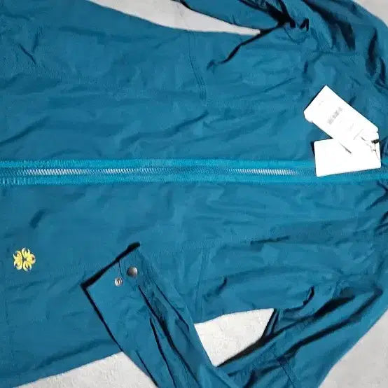 [BUNJANG] WILD ROSES Hoodie Windbreaker Teal / 미착용 WILD ROSES 후드 바람막이 청록색