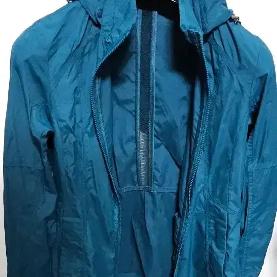 [BUNJANG] WILD ROSES Hoodie Windbreaker Teal / 미착용 WILD ROSES 후드 바람막이 청록색