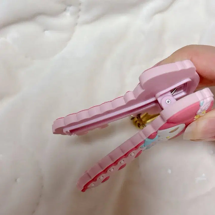 [SOLD OUT] 산리오 마이멜로디 열쇠모양 집게 열쇠고리 키링고리