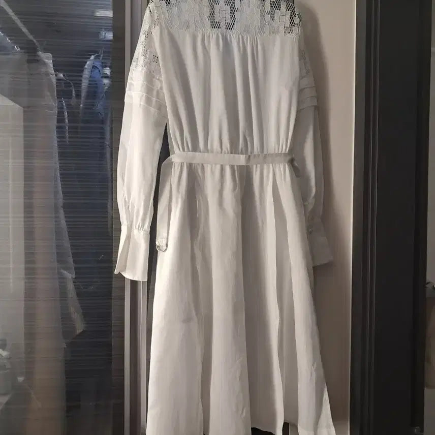 [BUNJANG] Egoist White Long Dress Lace Detail / 에고이스트 화이트 롱 원피스 듀엘지컷보브오즈세컨