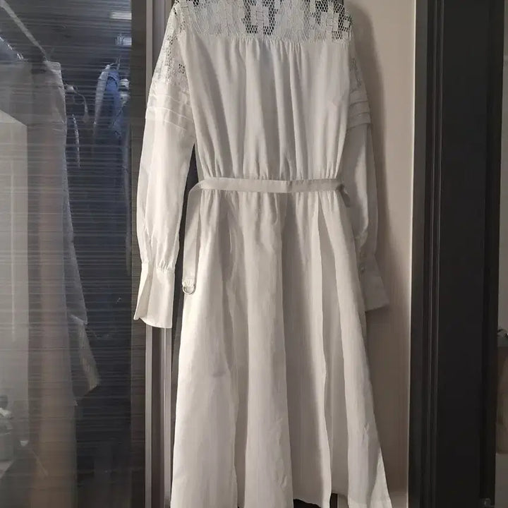[BUNJANG] Egoist White Long Dress Lace Detail / 에고이스트 화이트 롱 원피스 듀엘지컷보브오즈세컨