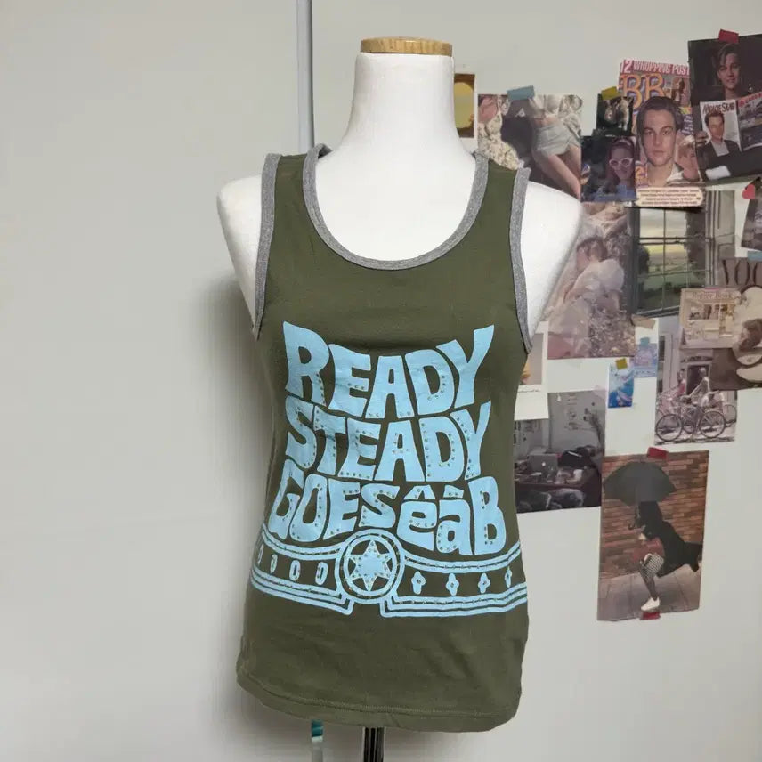 [BUNJANG] Khaki Lettering Sleeveless Y2K Vintage Tank Top / 카키 레터링 슬리브리스 y2k 빈티지 나시 탑