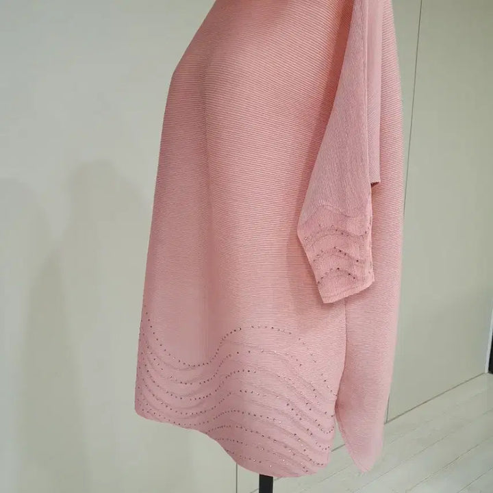 [BUNJANG] Pink Pleated Blouse with Cubic Embellishments / 핑크 플리츠 주름 큐빅 장식 블라우스