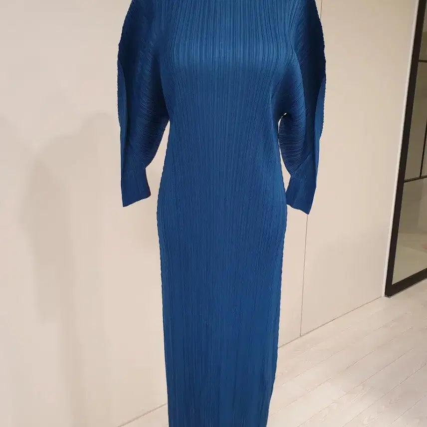 [BUNJANG] Blue Pleated Long Dress / 블루 플리츠 롱 원피스