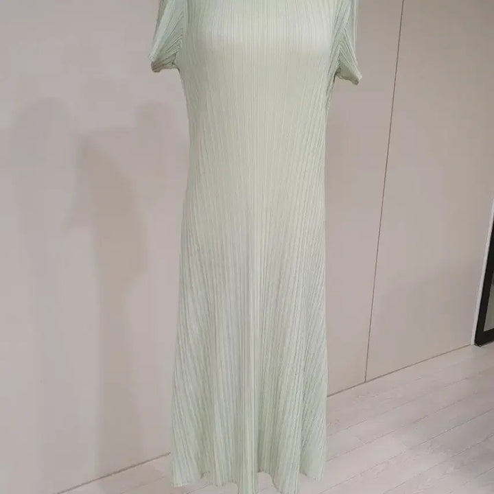 [BUNJANG] Yoitz Mint Pleated Short-Sleeve Long Dress / 요이츠 민트색 플리츠 반팔 롱 원피스