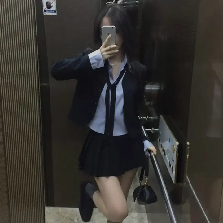 [BUNJANG] Preppy Look School Uniform Set for Graduation Photos / 졸업사진 졸사 교복 프레피룩