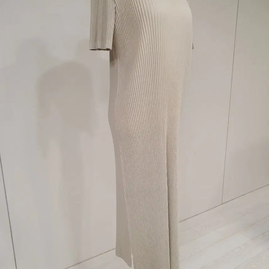 [BUNJANG] Beige Pleated Homme Long Dress / 베이지 플리츠 옴므 롱 원피스