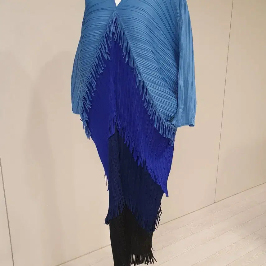 [BUNJANG] Pleated Fringe Long Dress - Blue / 플리츠 프린지 롱 원피스 블루