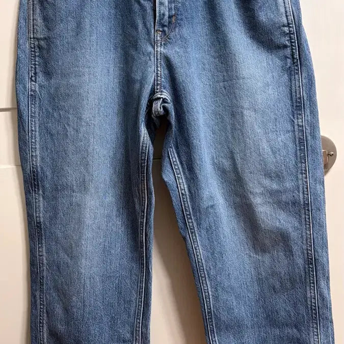 [BUNJANG] Uniqlo U Wide Fit Tapered Jeans Size 30 / 유니클로 U 와이드핏 테이퍼드 진 30