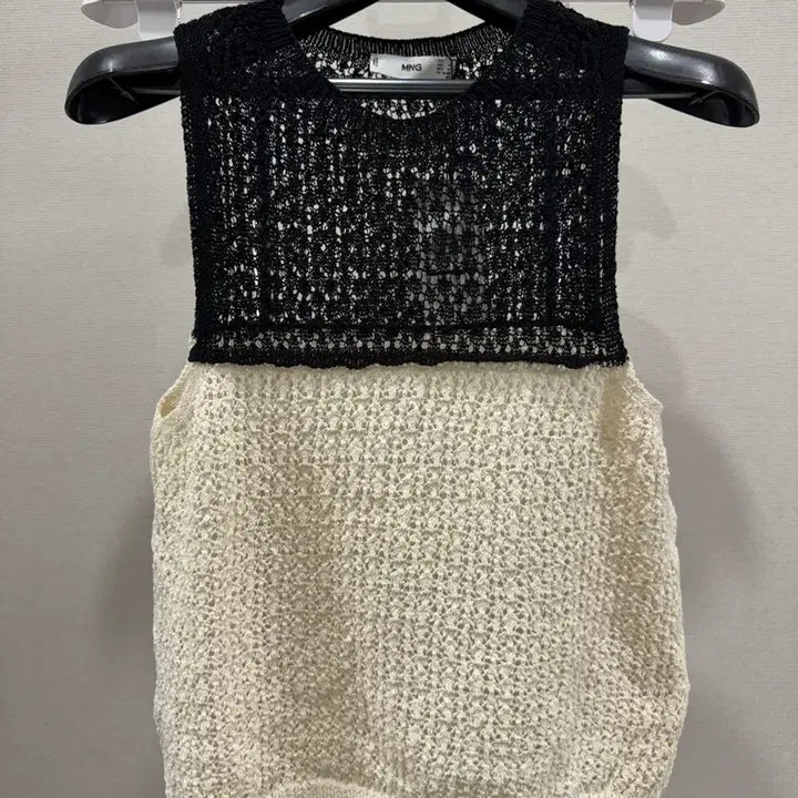 [BUNJANG] Mango Sleeveless Top S Size / (새상품) MNG 망고 민소매 탑 S사이즈