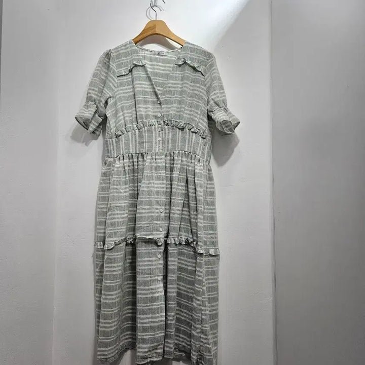 [BUNJANG] Mint Stripe Button-Front Maxi Dress / 민트 스트라이프 앞단추여밈 원피스