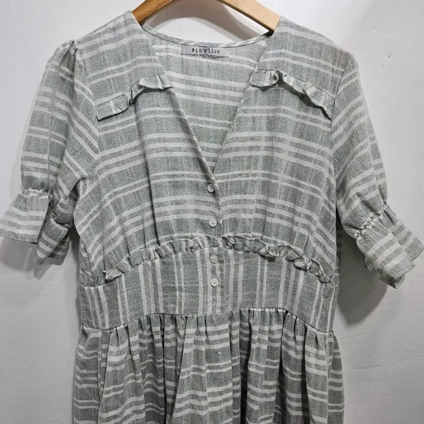 [BUNJANG] Mint Stripe Button-Front Maxi Dress / 민트 스트라이프 앞단추여밈 원피스