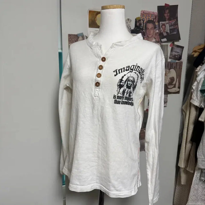 [BUNJANG] Vintage White Henry Neck Printing Long Sleeve T-Shirt / 빈티지 화이트 헨리넥 프린팅 긴팔티 y2k 롱슬리브